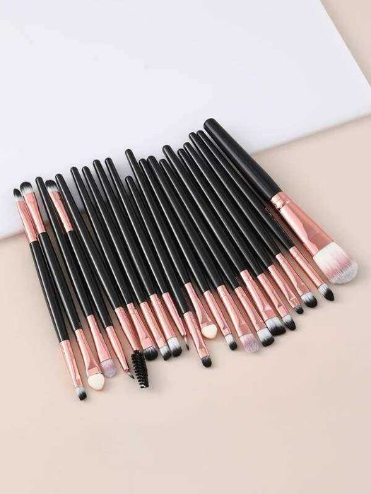 Conjunto de 20 Pincéis de Maquilhagem Preto