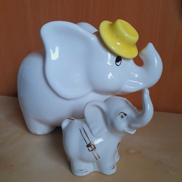 Dwa ceramiczne słoniki - skarbonki