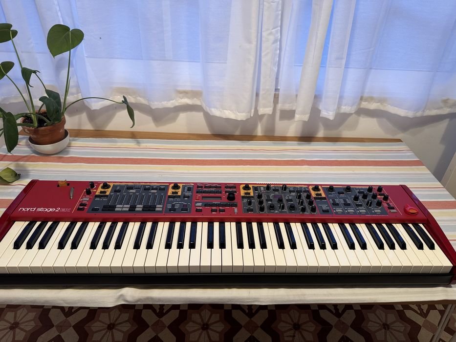 Teclado Nord Stage2 - 76Ex