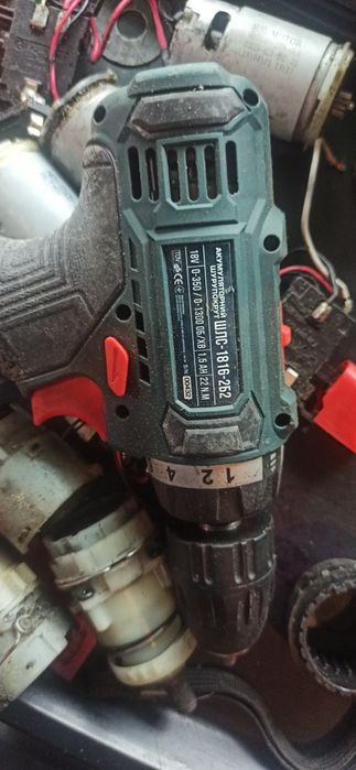 Цуруповерт сталь и несколько запчастей