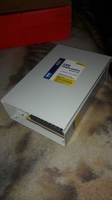 Блок живлення 12В для LED JINBO JLV-12400KB