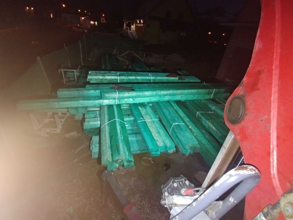 Deski  Więźba Dachowa Drewno Konstrukcyjne   Stemple Budowlane