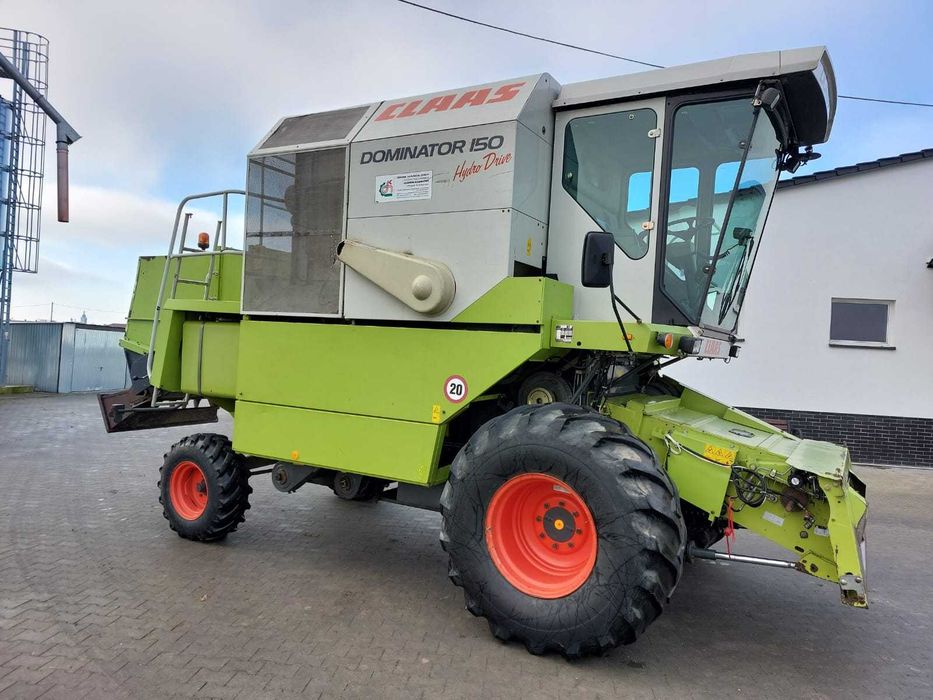 Claas Dominator 150