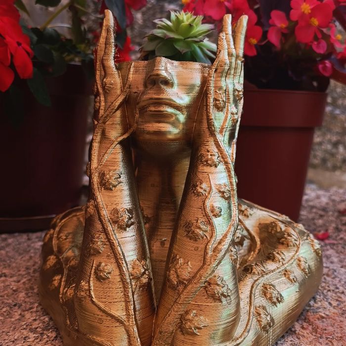 Vaso: Escultura Mulher