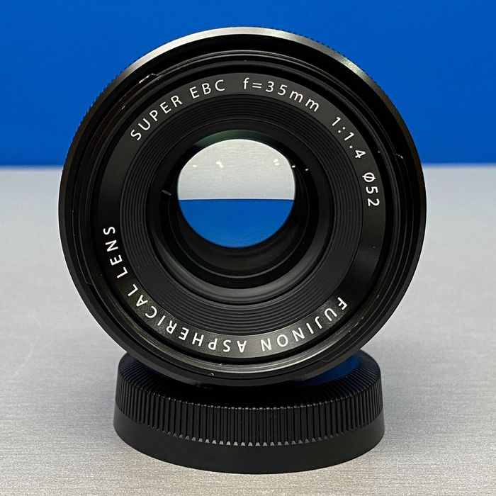 Fujifilm XF 35mm f/1.4 R