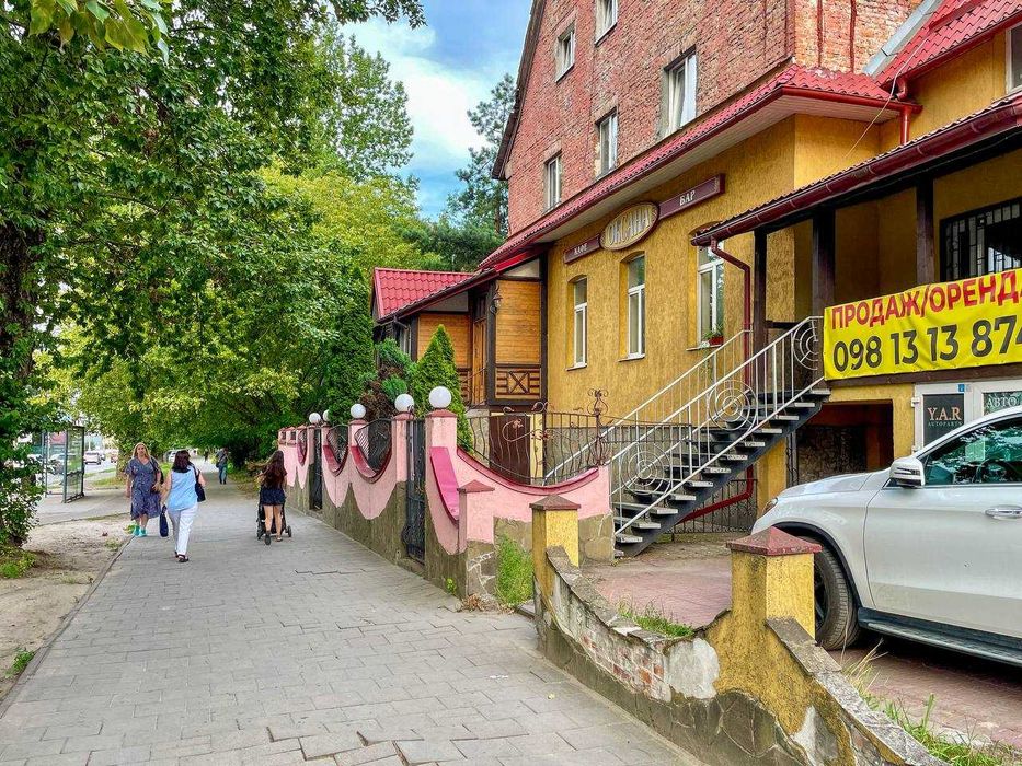 Продаж фасадного приміщення на вул. Городоцька, 207. Без комісії.