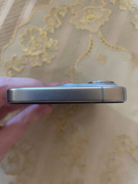 Iphone 15 pro 128 gb та iphone 12 mini