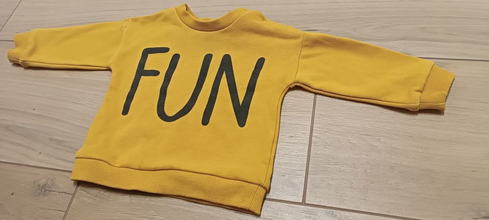F&F 74 80 bluza dresowa dla chłopca musztardowy z napisem FUN