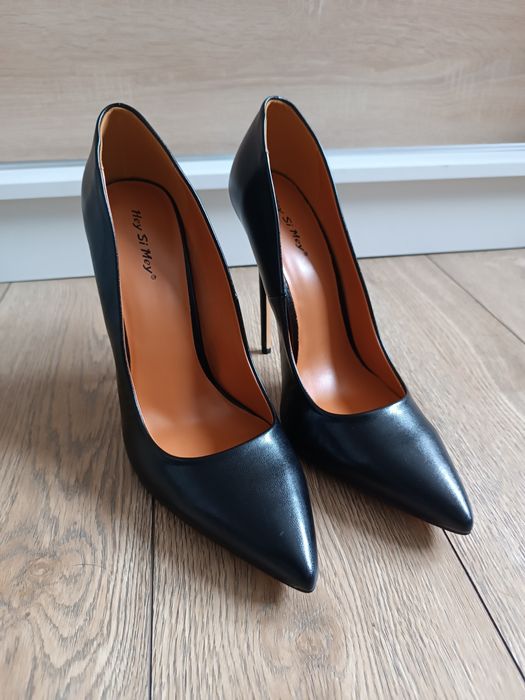 Czarne mega szpilki rozmiar 48