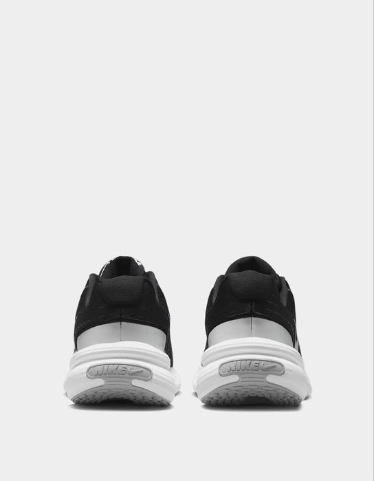 Кросівки Nike Uplift SC