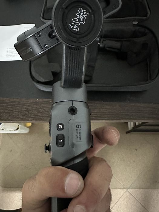 Estabilizador Zhiyun Smooth 5 Combo