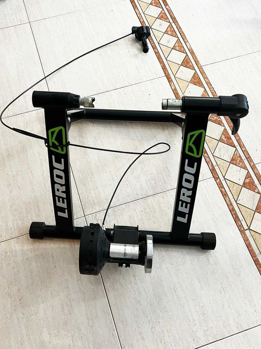 Rolo de treino de bicicletas como novo