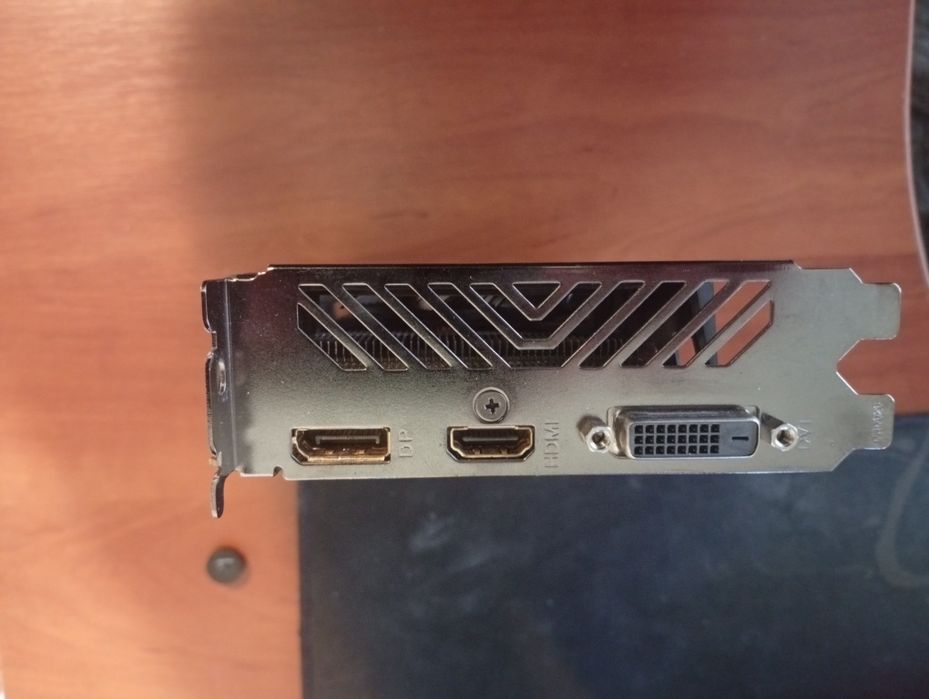 Gigabyte RX 560 dual 4GB