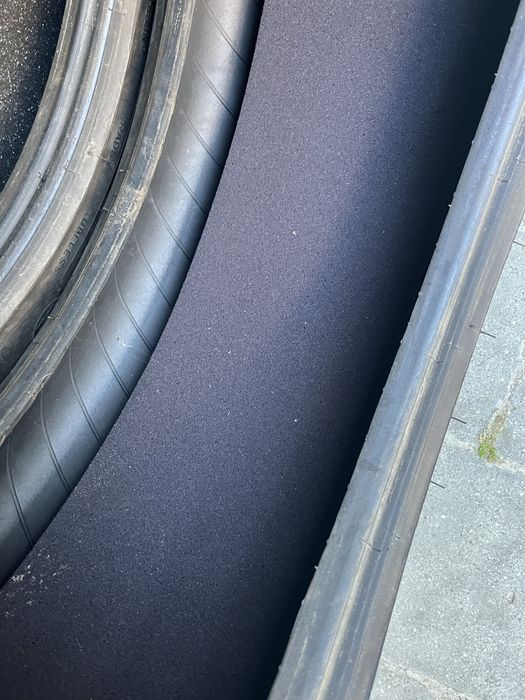 Шини колеса мішелін Michlen тесла модел 3