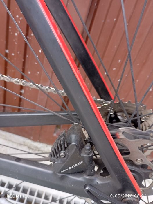 Bicicleta carbono full 105 travões disco