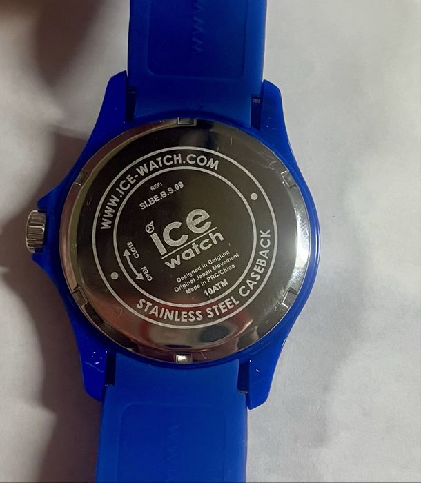 Relógios da marca Ice