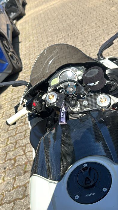 Yamaha R1 1000cc