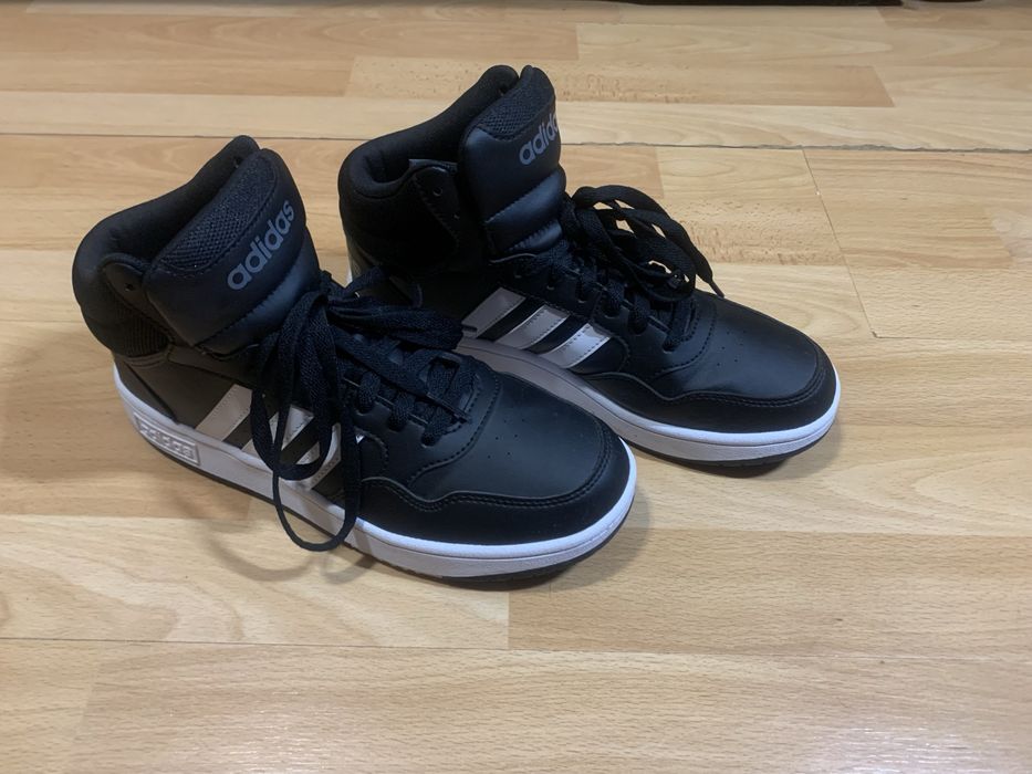 Кросівки Adidas