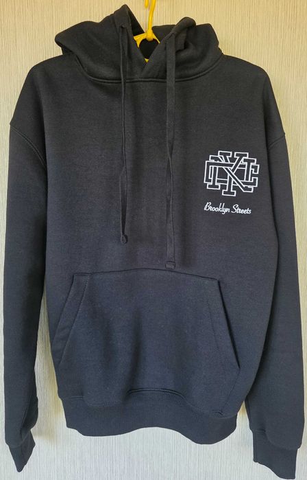 Продам кофту спортивную худи Pull&Bear