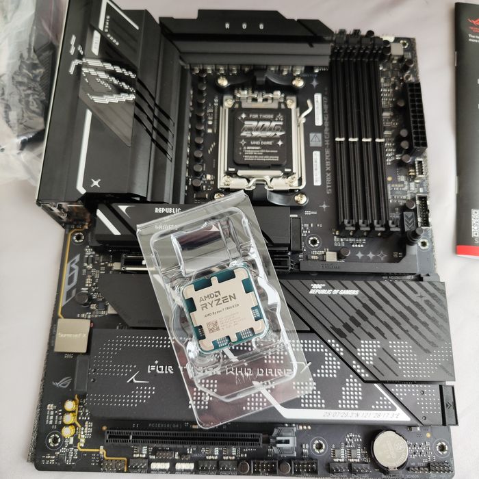 Asus X870E-H gaming WI-FI 7, Ryzen 7800x3D