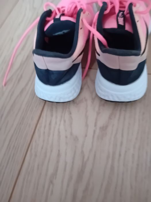 Adidasy damskie  nike