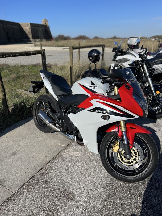 Honda Cbr 600 f (2011)