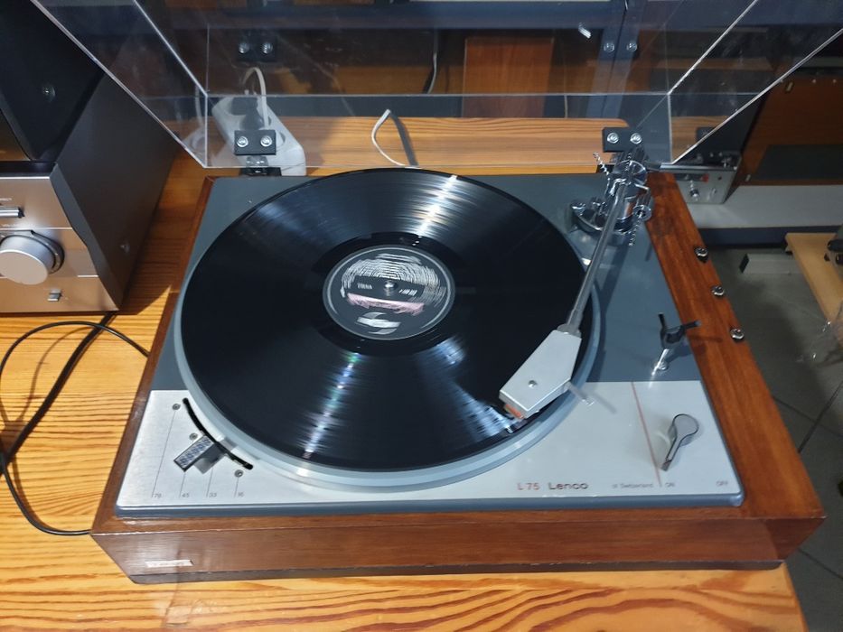 Gramofon Lenco L-75