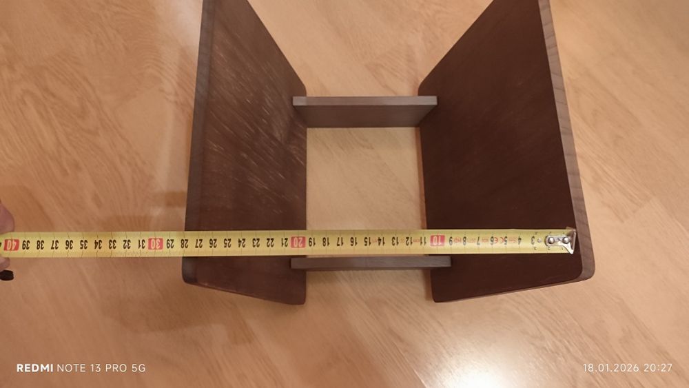 Stojak na płyty winylowe