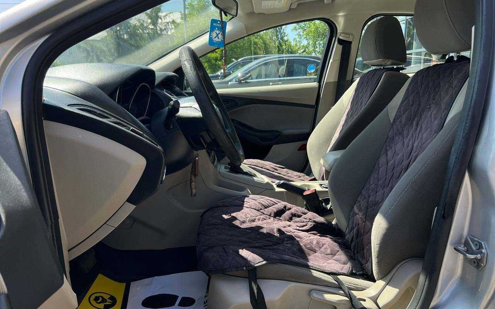 Ford Focus 2012 року