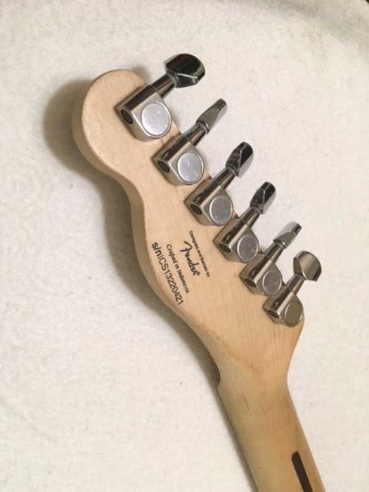 Guitarra Fender Squier telecaster como nova