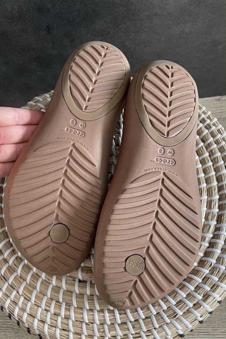 Crocs japonki serena flip brązowe W8 38/39