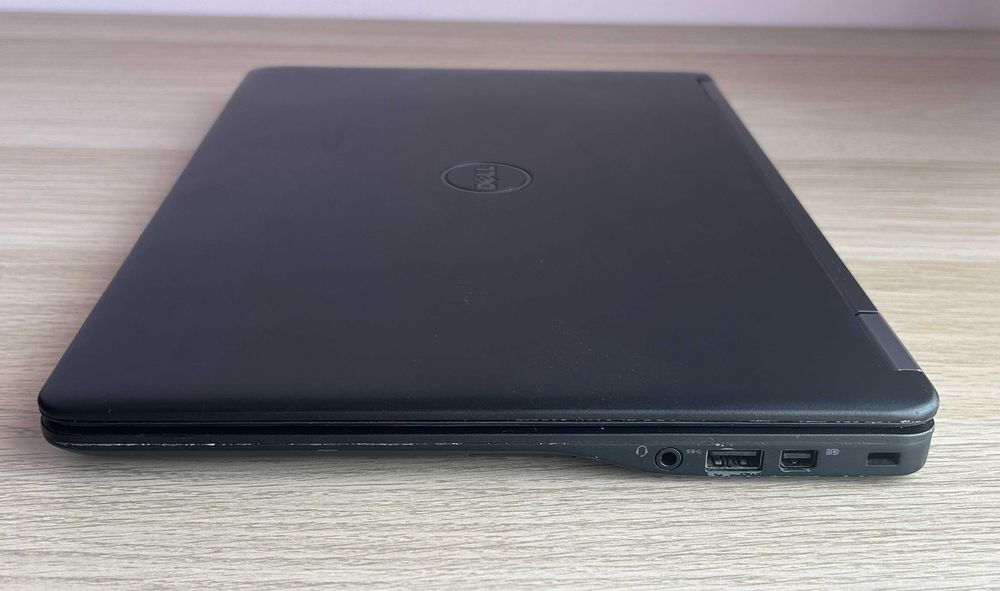 Dell Latitude E7250 i7 8Gb SSD 256Gb // bateria 95%