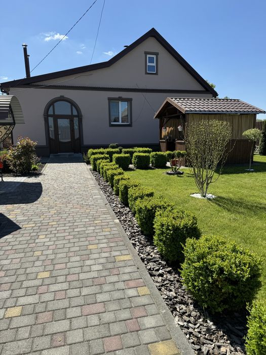 Продам цегляний утеплений будинок  100м2  на дділянці 19соток