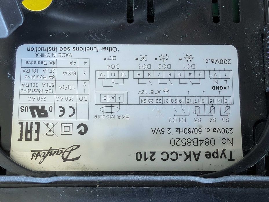Termóstato Danfoss AK-CC 210 - com 2 sondas (usado)