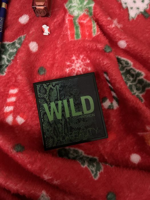 Huda Beauty Wild Python Obsessions paleta do makijażu oczu
