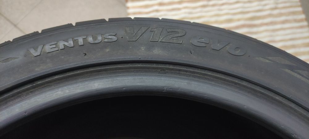 Pneus 205/40/17 hankook semi novos