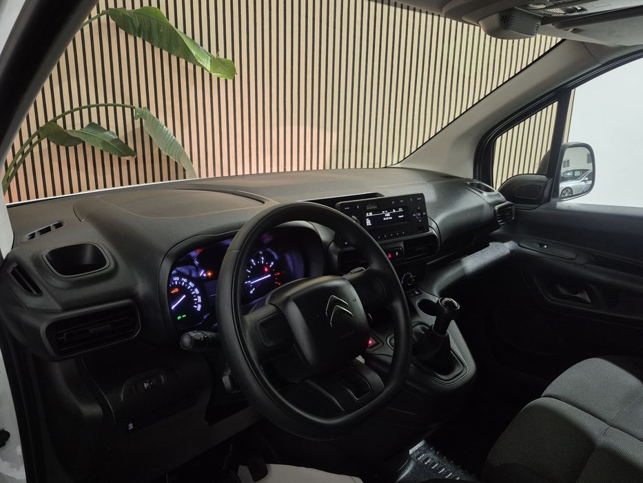Citroen Berlingo - 110.000KM - 2021 | GARANTIA | NACIONAL - 3 LUG