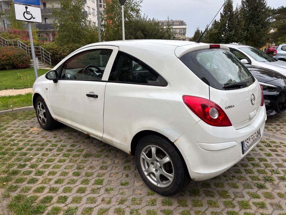 Opel Corsa 2012 rok