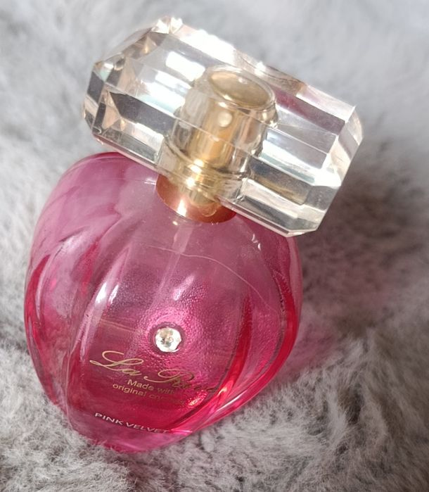 Flakony po perfumach Calvin Klein