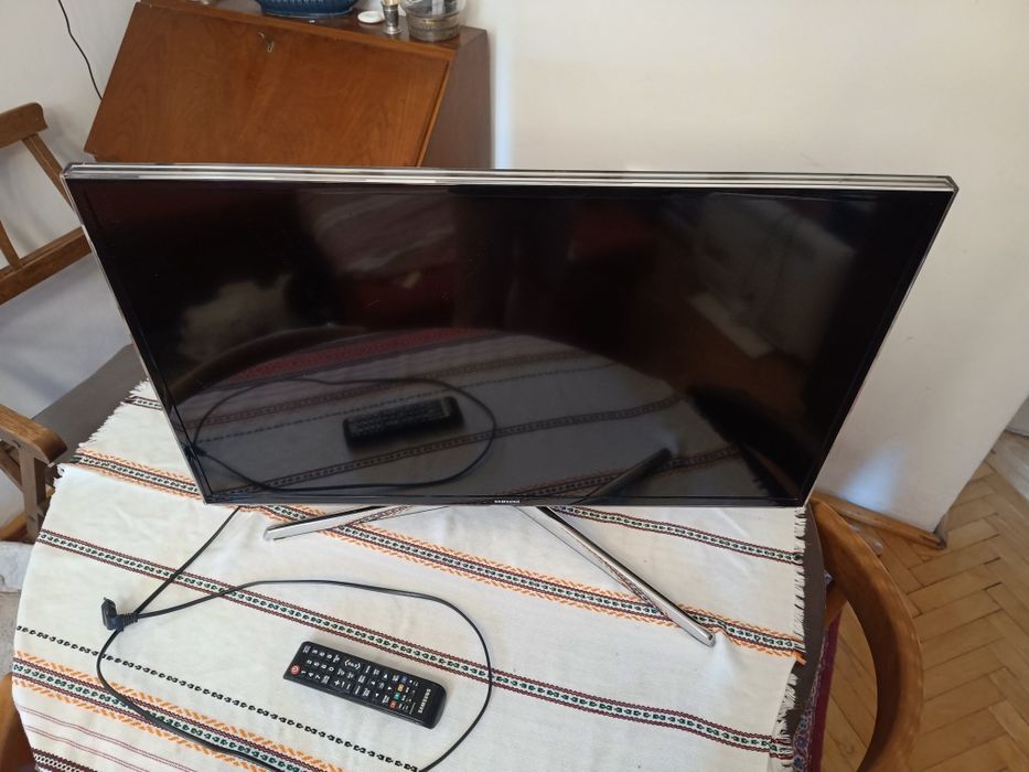 Samsung Smart TV 32 cale full HD 400 Hz 3D