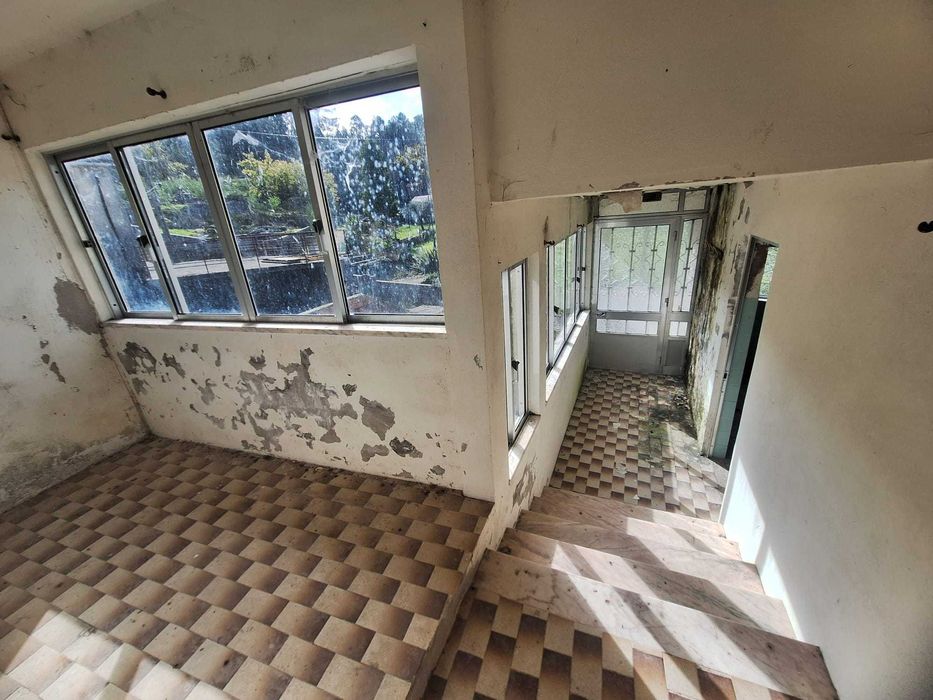 Moradia para Reconstrução – Excelente Oportunidade de Investimento