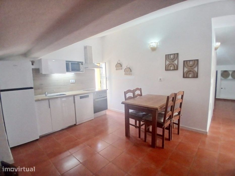Andar de moradia T3 , com despesas incluidas - Verdizela