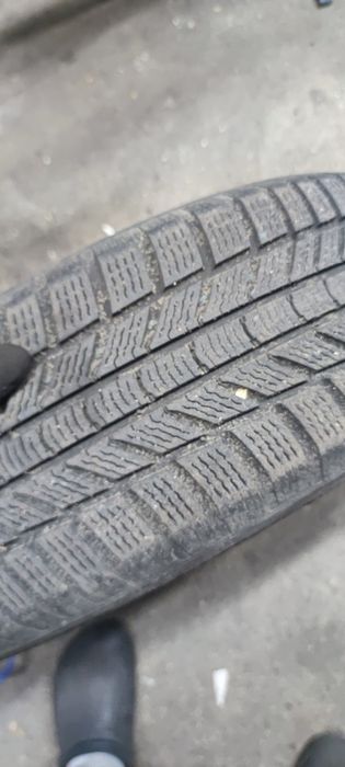 Opony Continental/Hankook 16" zimowe stan bdb