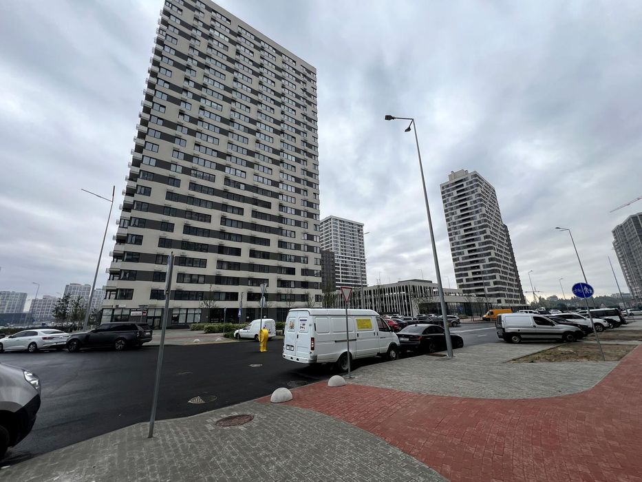 Простора 2-к квартира 67 м² (Будинок 10.7)