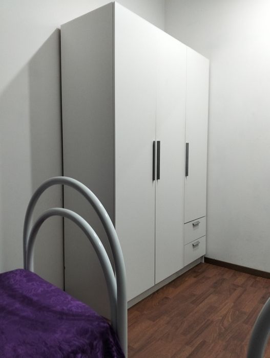 Підселення дівчини в окрему кімнату, р-н центр