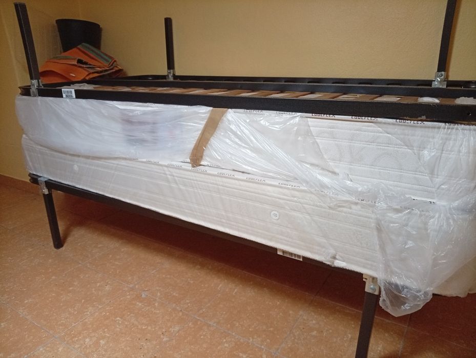 2 Somiers com colchão 90x190