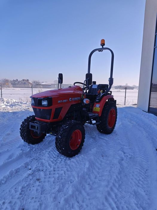 Kubota EK1-261  Ciągnik KUBOTA EK1-261 / Kompaktowy / 4x4 / 25 KM / Koła komunalne