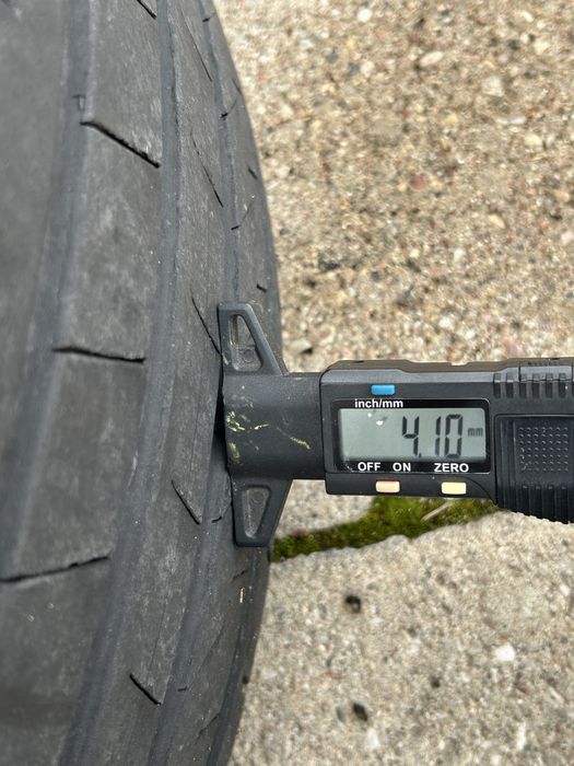 55 Opony Letnie Bridgestone 265/45/21 Bardzo Ładne