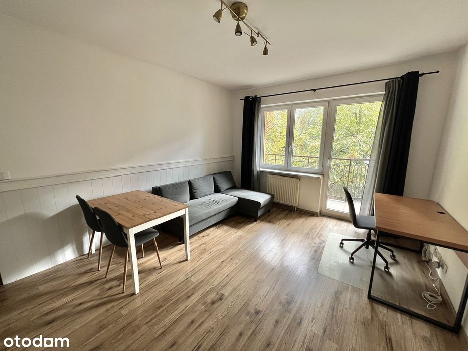 Kraków, 2 Pokoje (sypialnia|salon) z oddzielną kuchnią+parking/piwnica