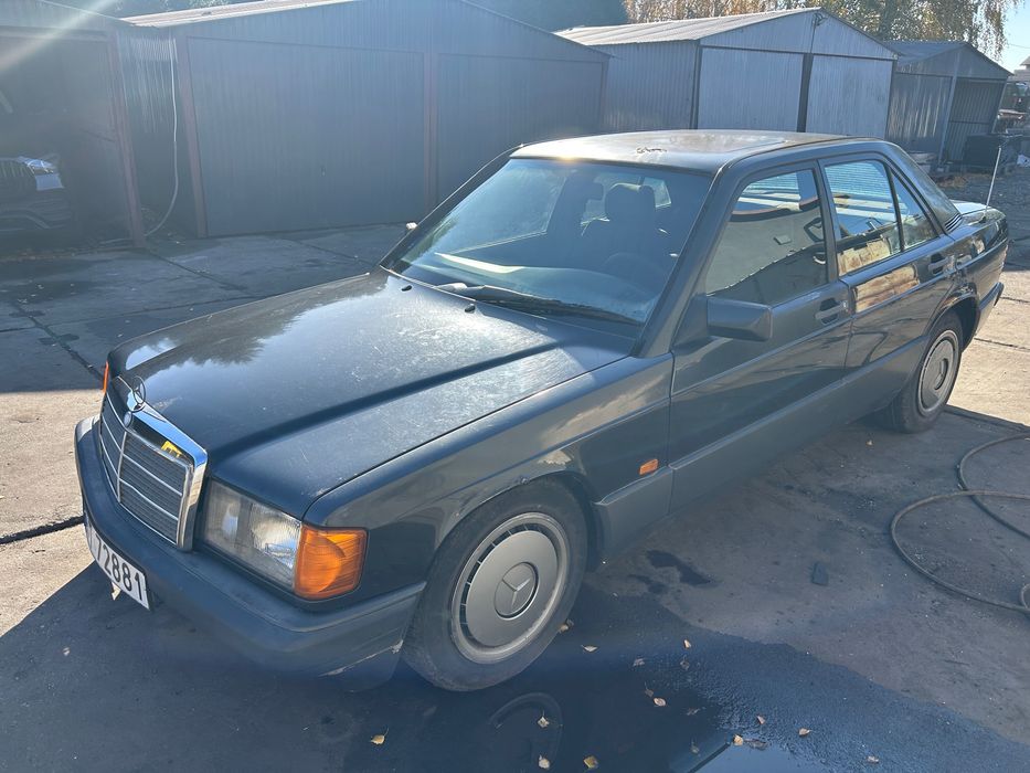 Mercedes-Benz Seria 190